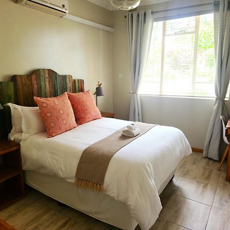 Mijn Kitchen Coffee Shop And B&B ブランタイヤ エクステリア 写真